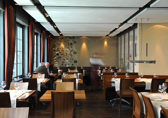 Hotel Restaurant Zum Goldenen Kopf Бюлах Экстерьер фото